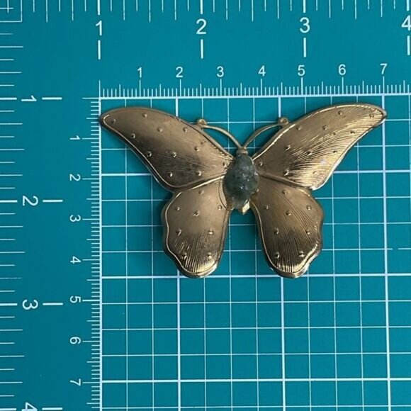 Vintage Gold-Tone Butterfly Brooch With Green Stone Accent - Picture 5 of 5